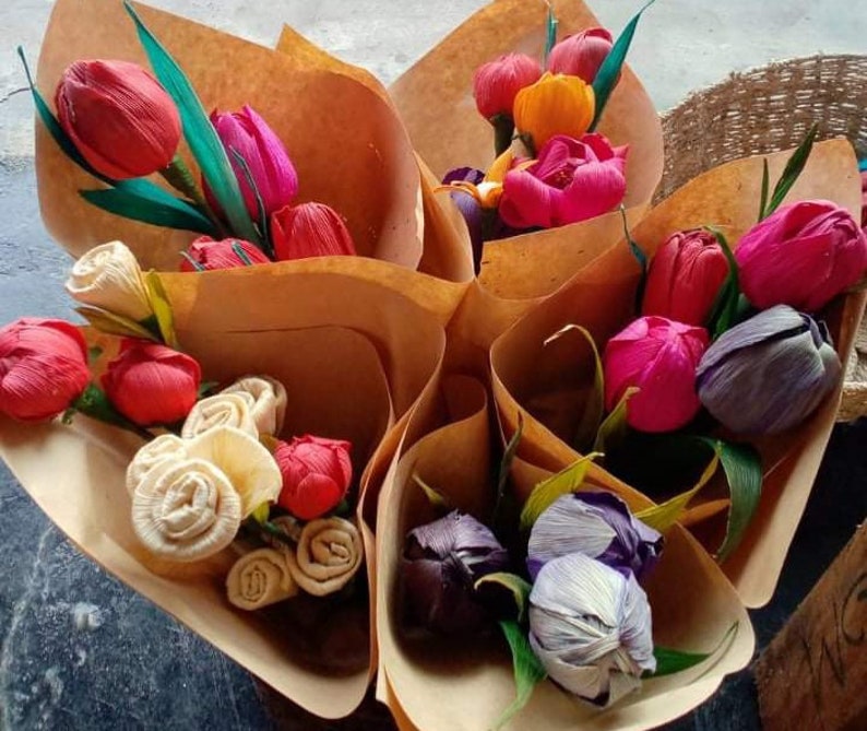 Corn Husk Roses Flowers Handmade Leaf Tulip Flower Bouquets Natural Eco