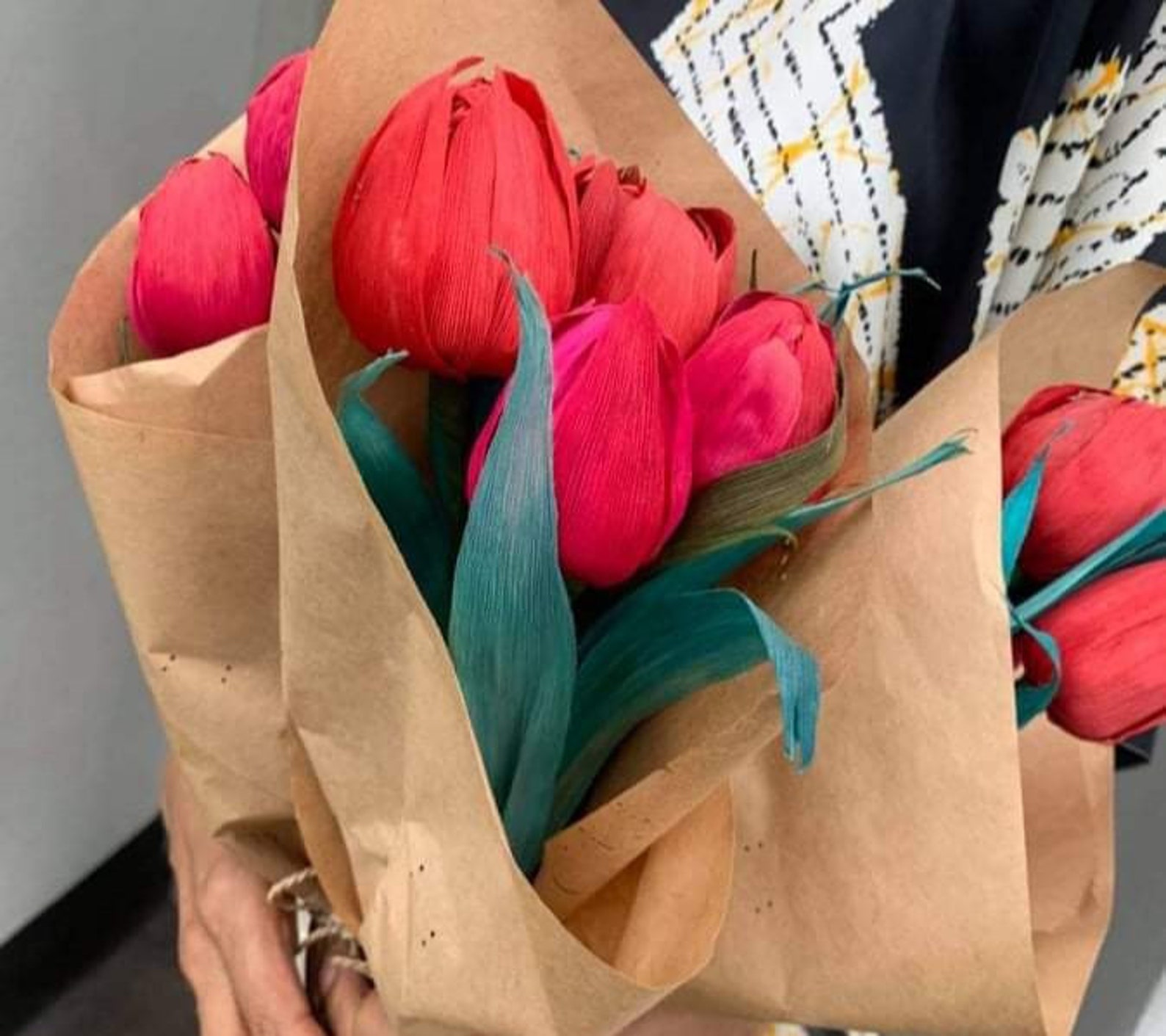 Corn Husk Roses Flowers Handmade Leaf Tulip Flower Bouquets Natural Eco