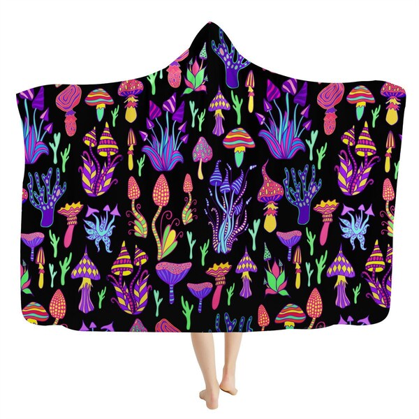 Trippy Shrooms Hooded Blanket - Psychedelic Magic Mushrooms Blanket, Sherpa Colorful Festival Blanket, Warm Cozy Cuddle Blanket