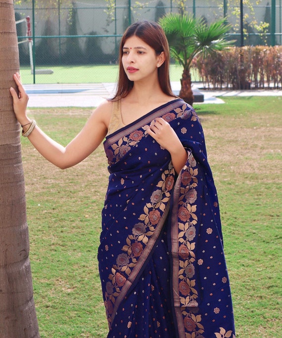 Pure Banarasi Silk Saree With Beautiful 