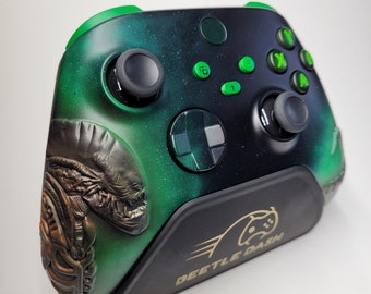 Alien Figure 3D Horror Film Lover Gift Alien Controller Faceplate alien  3d model alien movie gift for gamer game room setup