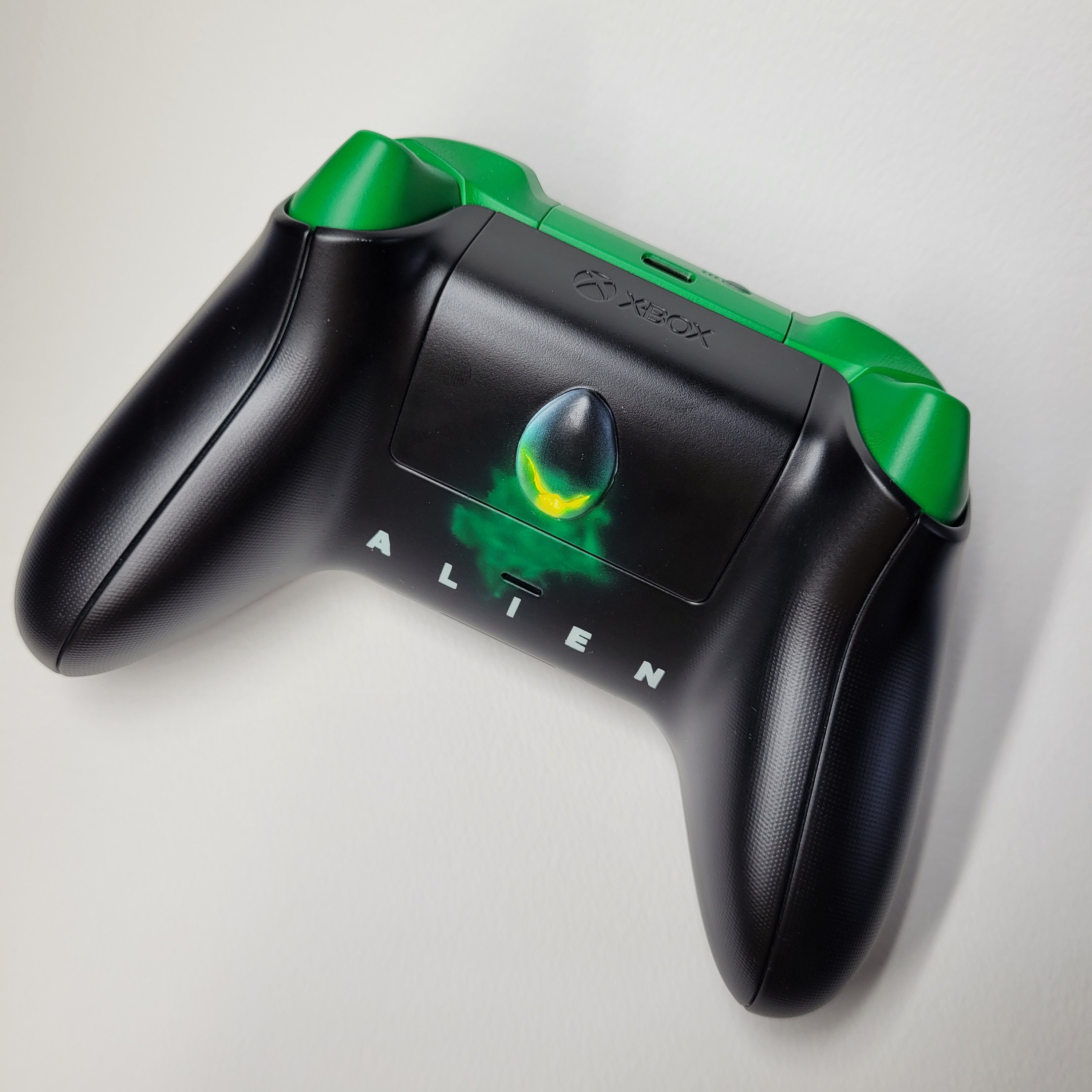 Alien 3D Custom Hand Painted Xbox Controller Gift for Gamer - Etsy