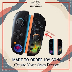 Könnte beinhalten: Individuell gestaltete schwarze Joy-Cons mit einzigartigen Kunstwerken, mit blauen und orangefarbenen Akzenten. Die Controller zeigen ein Design zum Thema Galaxie mit einer kostenlosen Skizzenoption. Der Text auf dem Bild lautet "MADE TO ORDER JOY-CONS Create Your Own Design."