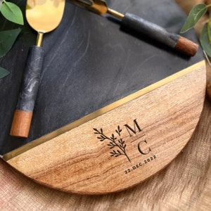 Personalized Round Charcuterie Board, Wooden Cutting Boards, Charcuterie Board Gift Set, Wedding Gift, Engagement Gift For Couple, Decor