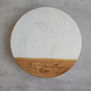 Tagliere di salumi personalizzato, tagliere di formaggi personalizzato, regalo per la casa, tagliere in marmo inciso, regalo di inaugurazione della casa, regalo unico per la mamma immagine 3