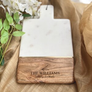 Custom Charcuterie Board with Handle, Family Name, Family Gift, Personalized Gift Idea, Unique Gift for Parents, Family Reunion image 6