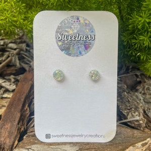 Stud Earrings, Resin Earrings, Round Earrings, Iridescent White Opal Flake Glitter, Handmade Earrings, Resin Jewelry, Gifts for Her