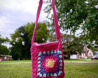 flower print crochet shopper bag