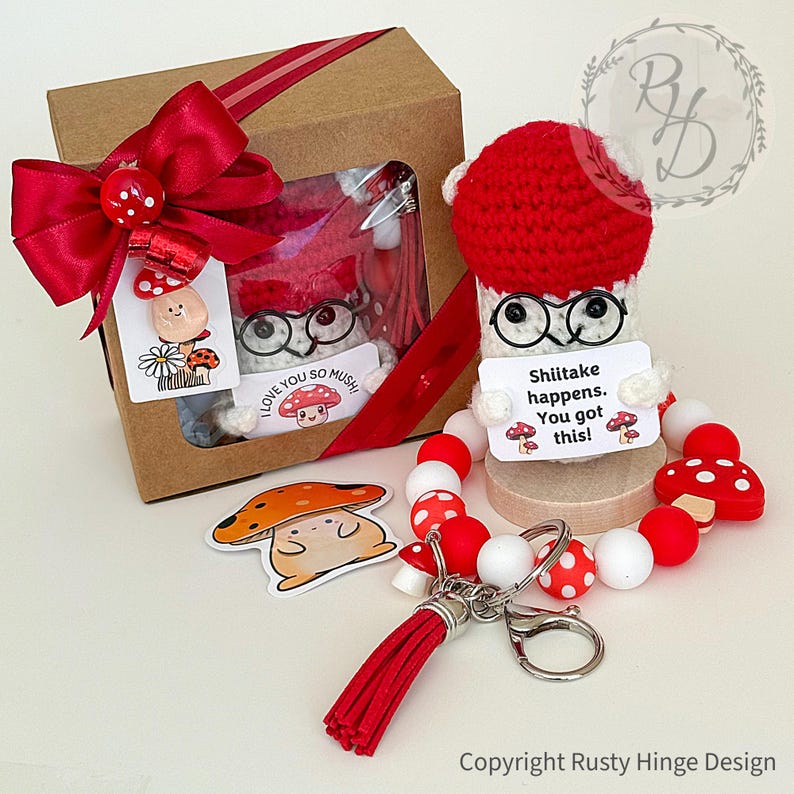 Pilz Geschenkbox mit Armband und Plüschi Bild 7