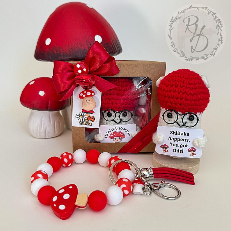 Pilz Geschenkbox mit Armband und Plüschi Bild 13
