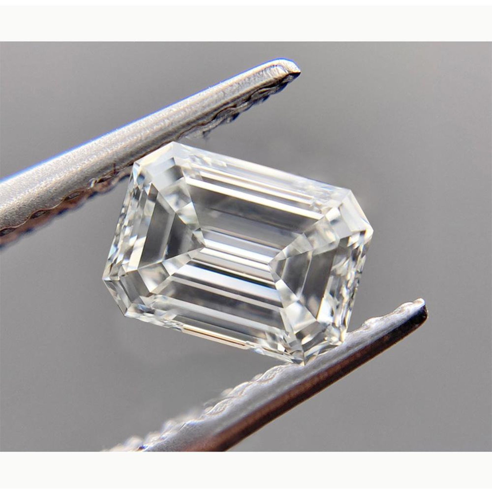 Natural Moissanite 1ct D Color Clarity VVS1 Size 5x7mm Etsy natural-moissanite-1ct-d-color-clarity-vvs1-size-5x7mm-etsy