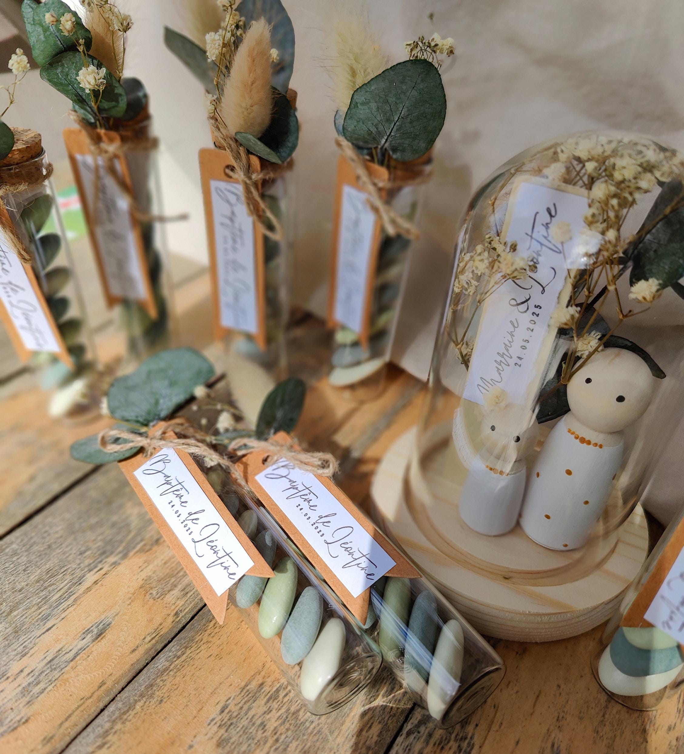 Éprouvettes élégantes vert Eucalyptus pour dragées