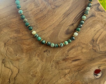 Collier en calcite verte