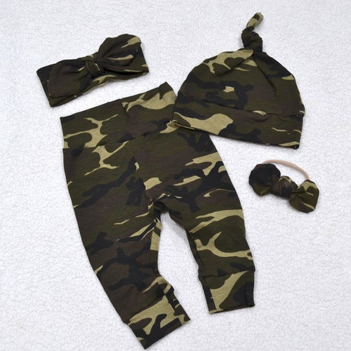 Ensemble camouflage pour bébé/ leggings, bonnet et bandeau pour nouveau-né