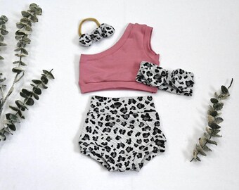 Baby Girl Leopard Outfit/One Shoulder Crop Top & Bummies Set/Trendy Toddler Summer Outfit/Handmade Gift