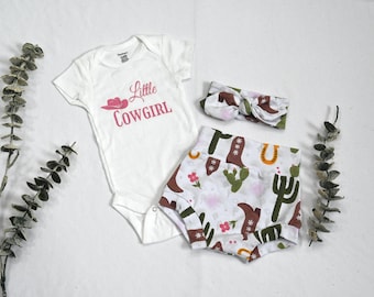 Little Cowgirl Baby Outfit/Western Baby Girl Outfit/Cowgirl Bodysuit & Bummies Set/Baby Shower Gift