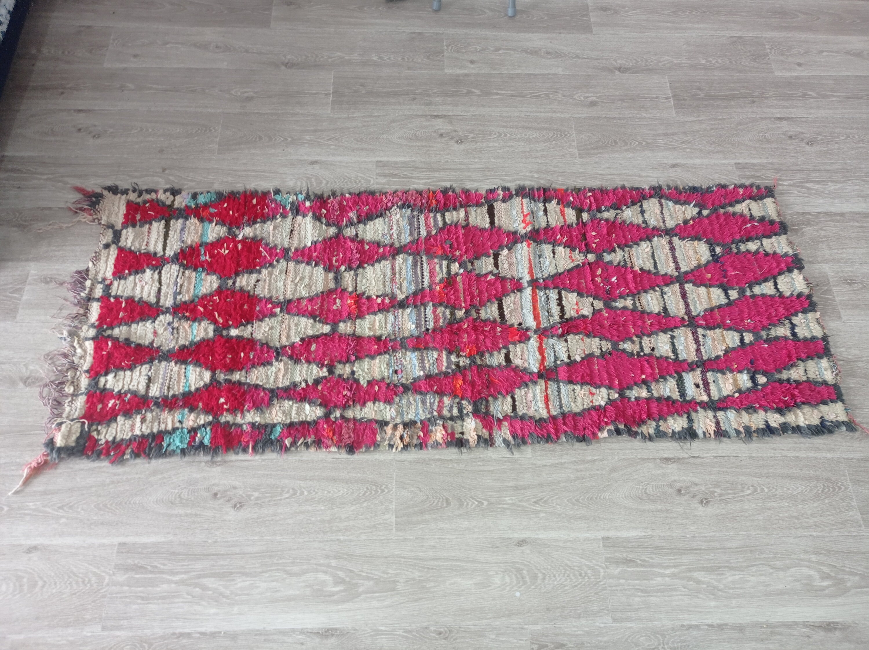 Tapis Marocain Vintage en Véritable Lain et Coton Tissé Main