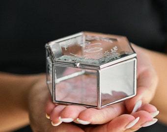 Ring holder, box for rings, wedding box