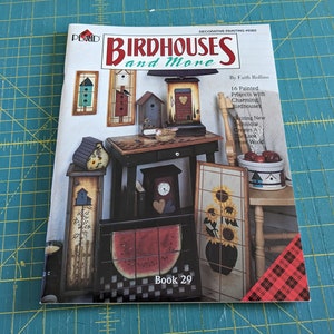 Birdhouses and More, a decorative painting pattern book by Faith Rollins