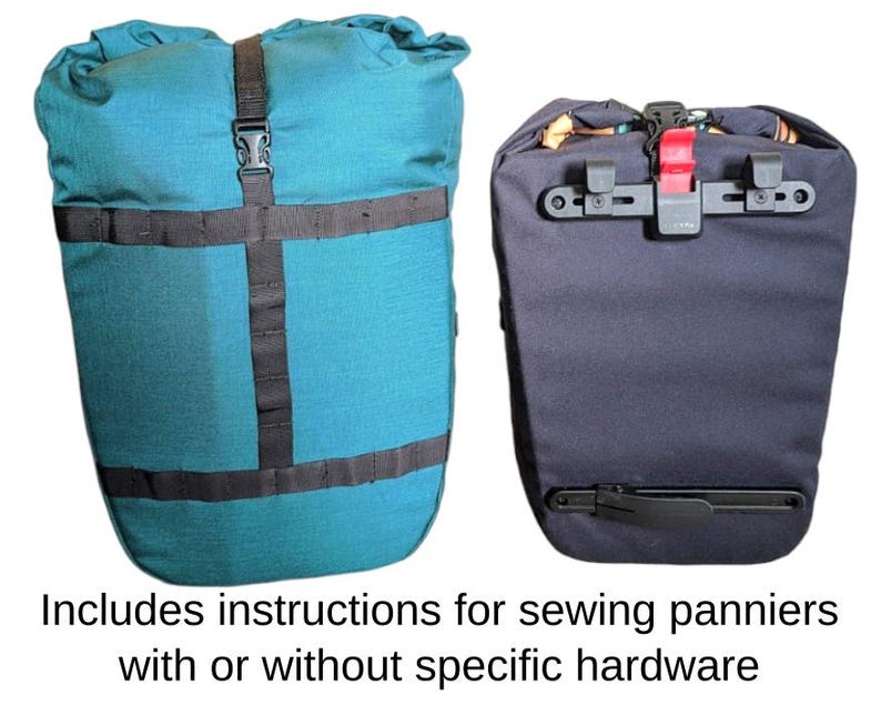 Peut inclure: Deux sacs en tissu, un bleu sarcelle avec des sangles noires et un noir avec un crochet et une sangle en m&eacute;tal noir. Comprend des instructions pour coudre des sacoches avec ou sans quincaillerie sp&eacute;cifique.