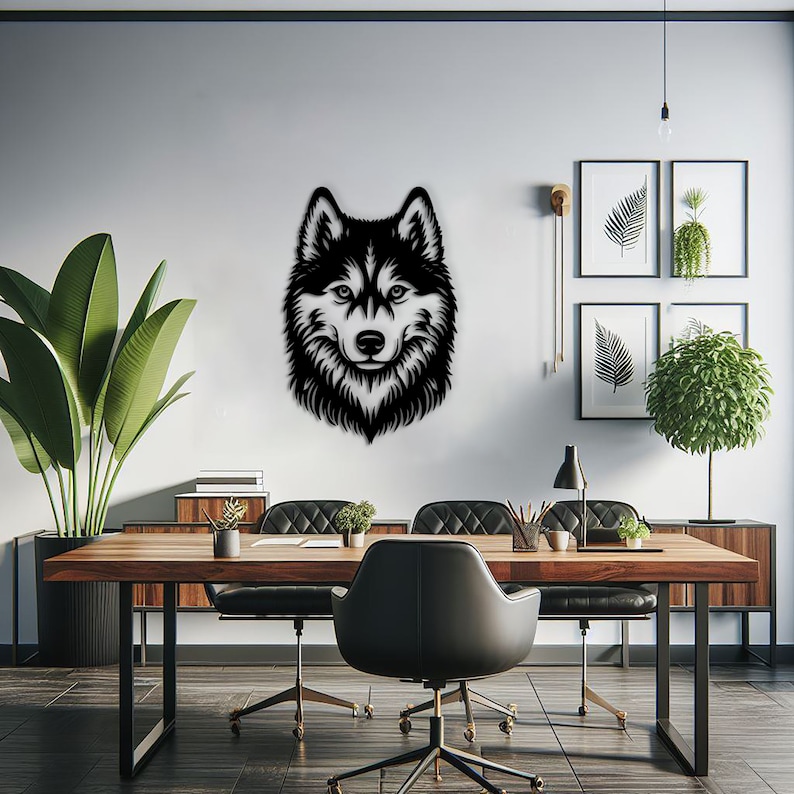 Unique wooden wall sign featuring a Siberian Husky, a thoughtful gift for Husky moms.