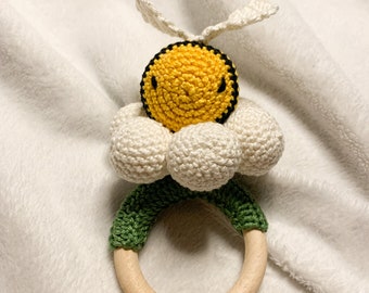 Crochet pattern bee rattle