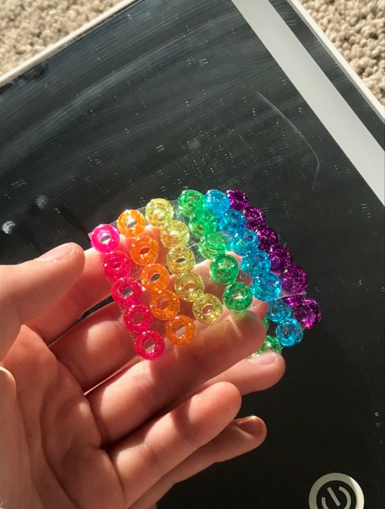 poppy fidgets