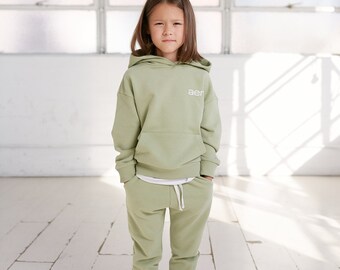 Crai-ner Hoodies and Sweatpants 2 Piece Outfits Kids Tracksuit Set for Boys Girls