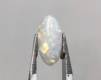 Australian White Opal 10x5x2mm