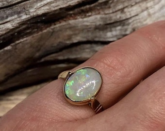 14k Yellow Gold Opal Ring