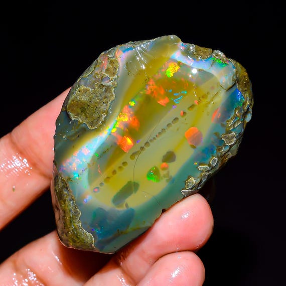 エチオピアウェロ産オパール 星空のような 鉱物標本 原石 エチオピア