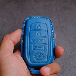 BMW Corolla Cross Schlüsselanhänger Abdeckung, Leder Schlüsseletui für BMW Corolla Cross 2023 2024, personalisiertes Geschenk, BMW Corolla Zubehör