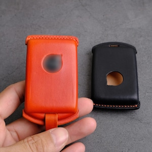 2023 2024 2025 Volvo Series Key Fob Cover - Custom Leather Key Case For XC40 XC60 XC90 XC70 S60 S80 S90 C30 V70 V90 - Gift For Him Her