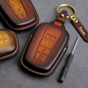 Handcrafted Leather For Toyota Prius Key Fob, Handmade Key Case For Toyota Prius LE XLE Limited, Toyota Prius Accessories, Personalized Gift