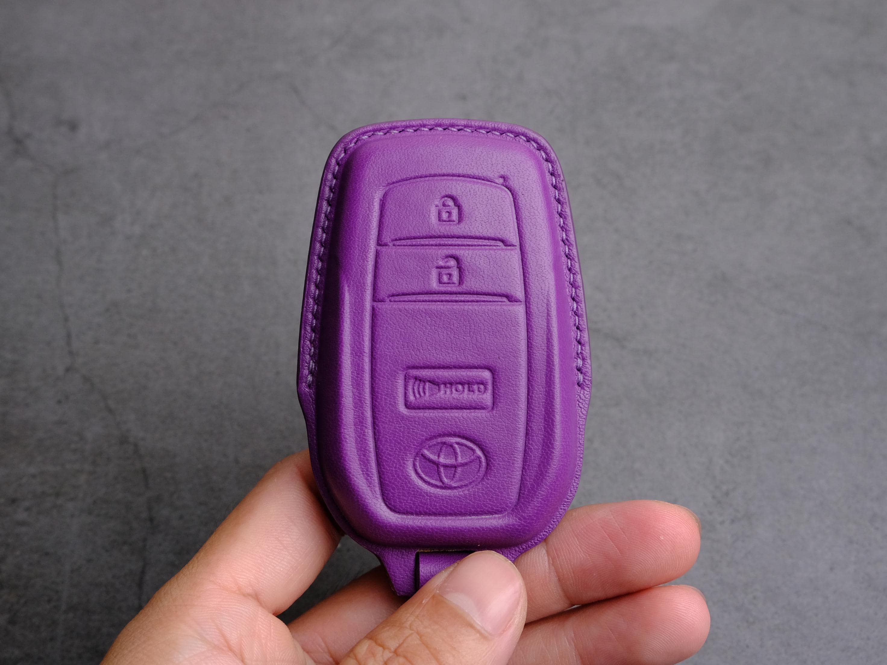 ローラーキーフォブ　新品未開封 2025 2024 トヨタ カローラ クロス キーフォブカバー、RAV4、ランド