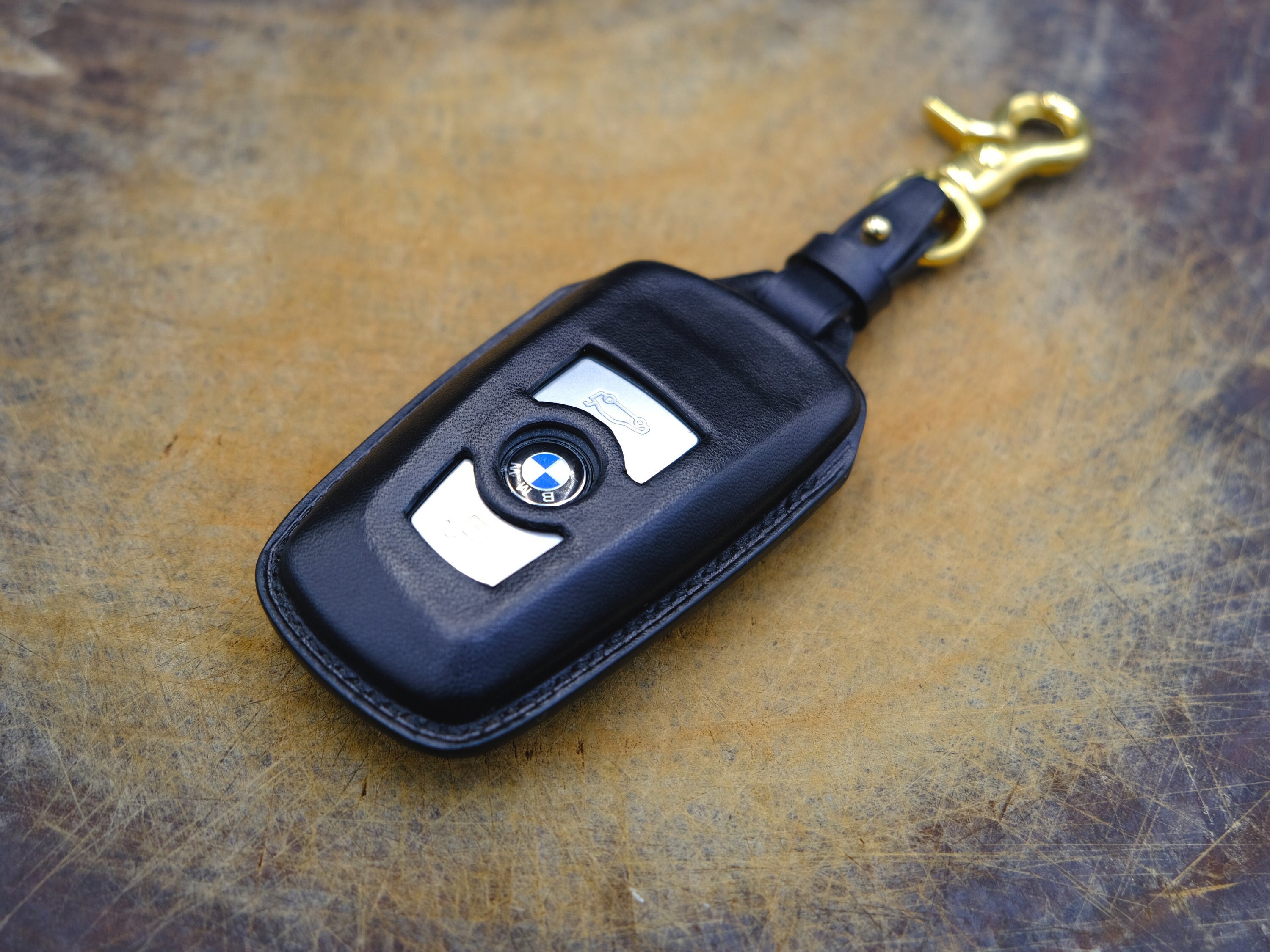 Business Gifts Family Present for Men & Woman Leather Keychain for Car Key Chain Accessories Keyring with Logo Suit for Bmw 