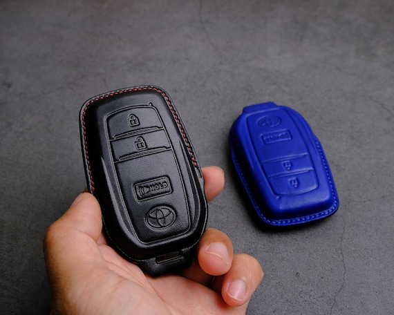 BMW GR Corolla Key Fob Cover Leder Schlusseletui fur BMW GR Corolla 2024 2023 Keyless Schlusselanhanger Geburtstagsgeschenk Etsy