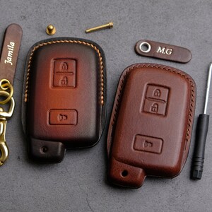 Genuine Leather 4-Button Key Fob Cover – For 2017-2019 Toyota Highlander, Avalon, Camry, RAV4, Corolla – Brown