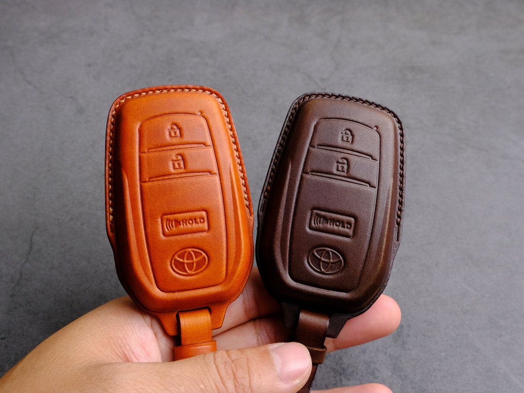 Toyota Corolla Cross Key Fob Cover Handcrafted Leather Key Case for Toyota Land Cruiser RAV4