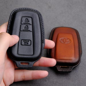 Toyota 4Runner Key Case, Leather Key Fob Key Chain Holder Accessory Stamping For 4Runner SR5 TRD PRo Sport Offroad Limited ...