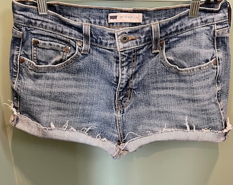 Levi's 505 mid rise Vintage Jean Shorts -size 10