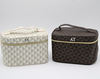Personalized Ladies Cosmetic Travel Bag, Monogrammed Train Case, Custom Makeup Bag, Bridesmaid Gift Idea