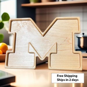 University of Michigan Decorative Wood Tray I Wood Serving Tray | Cutting Board | Charcuterie Board | Catch all Tray | Unique Gift