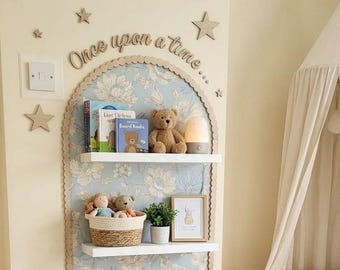 Scalloped & Standard Wall Arch, With Writing and Stars