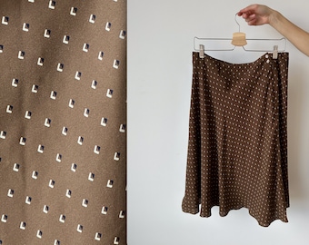 jupe vintage Jones New York | Jupe longueur genou en soie marron imprimé foulard en biais