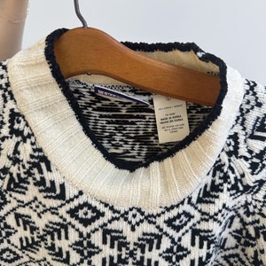 Vintage Chenille Sweater Black and White Snowflake Pattern Raglan Sleeve Erika & Co. image 6