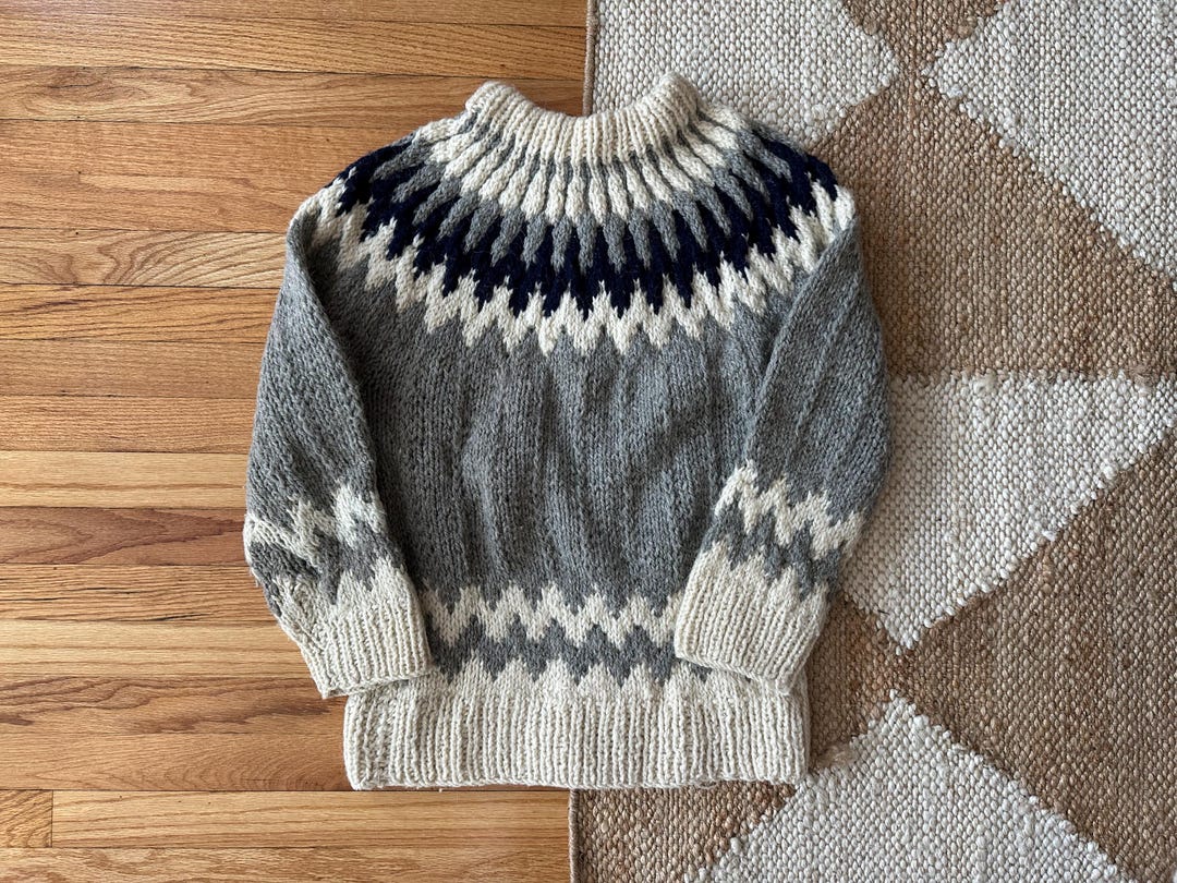 IYONNA™ - Vintage Round Neck Pumpkin Pullover Sweater