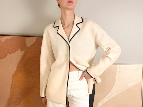Vintage Josephine Chaus Cream Wool Jacket – Black Piped Trim, Made in Hong Kong, Minimalist Longline Knit Blazer