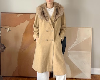 1960s Winter Coat, M to L | Vintage 60s Beige Fur Collar Wool