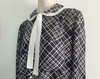 Vintage 90’s Women’s Viscose Check Dark Blue Off White LA RAQUETTE Blouse Long Sleeve Double Peter Pan Collar Tie-Strap Patch Pocket,size XL
